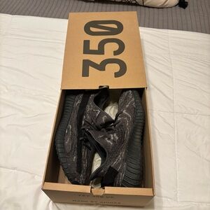 Adidas Yeezy Boost 350 V2 Gray and Black Shoes